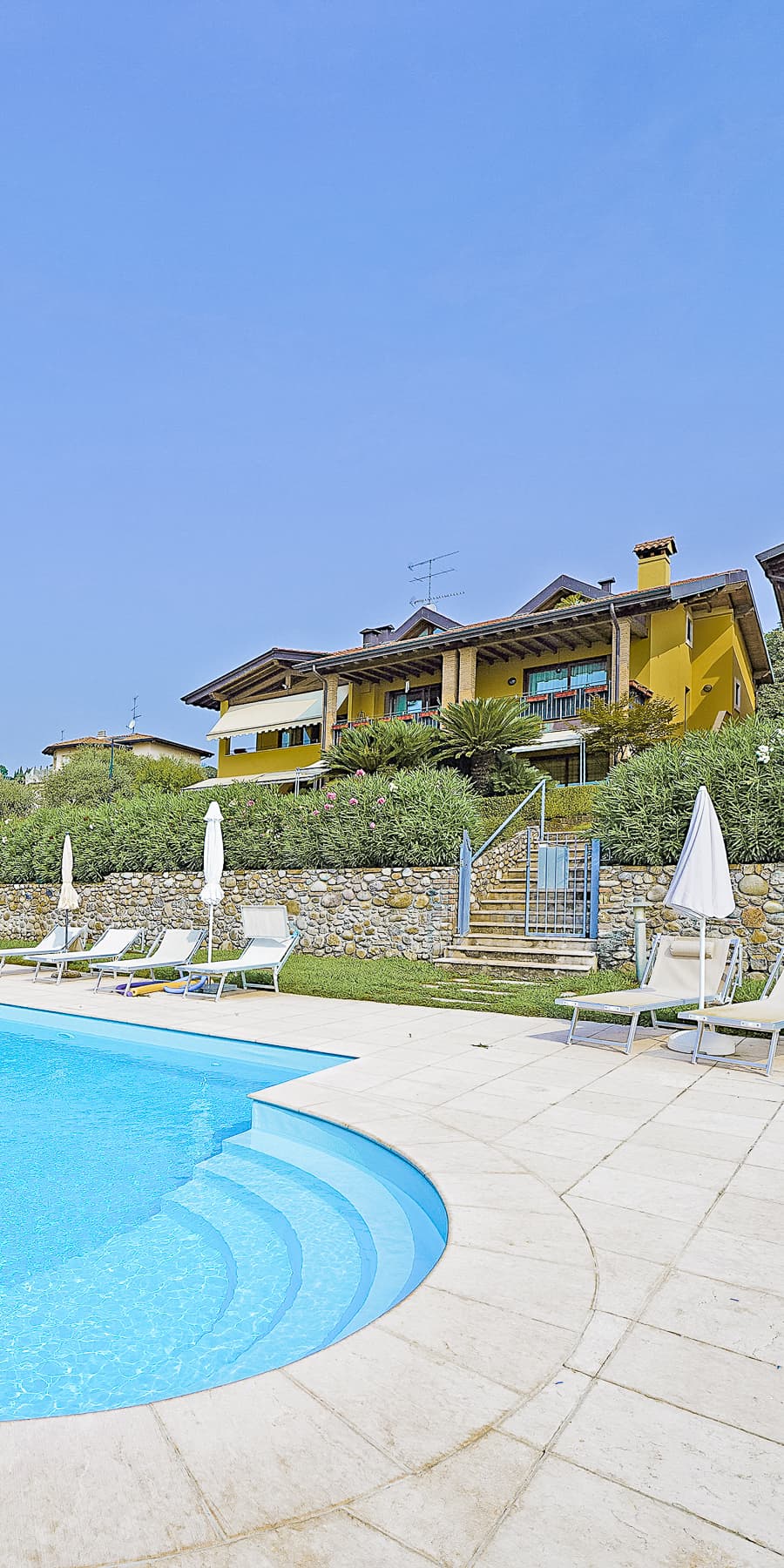 Attico con Vista Lago di Garda a Padenghe sul Garda