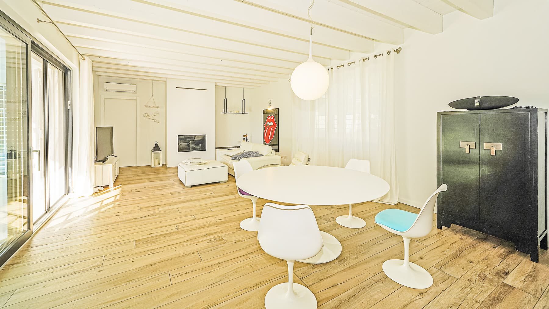 Big Image 12