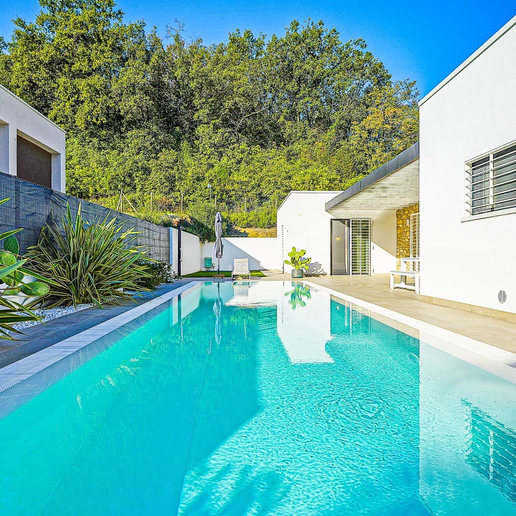 Villa moderna con piscina a Padenghe sul Garda