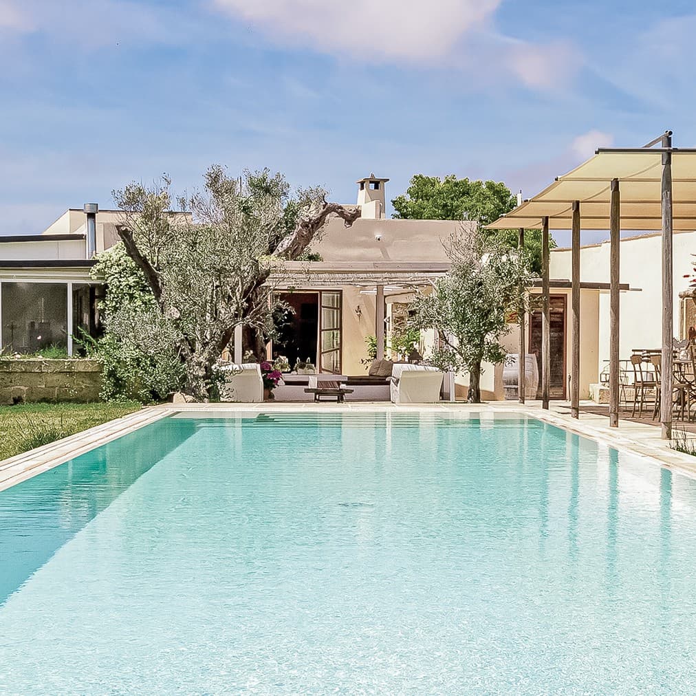 Villa con Trulli e Piscina a Morciano di Leuca, Puglia