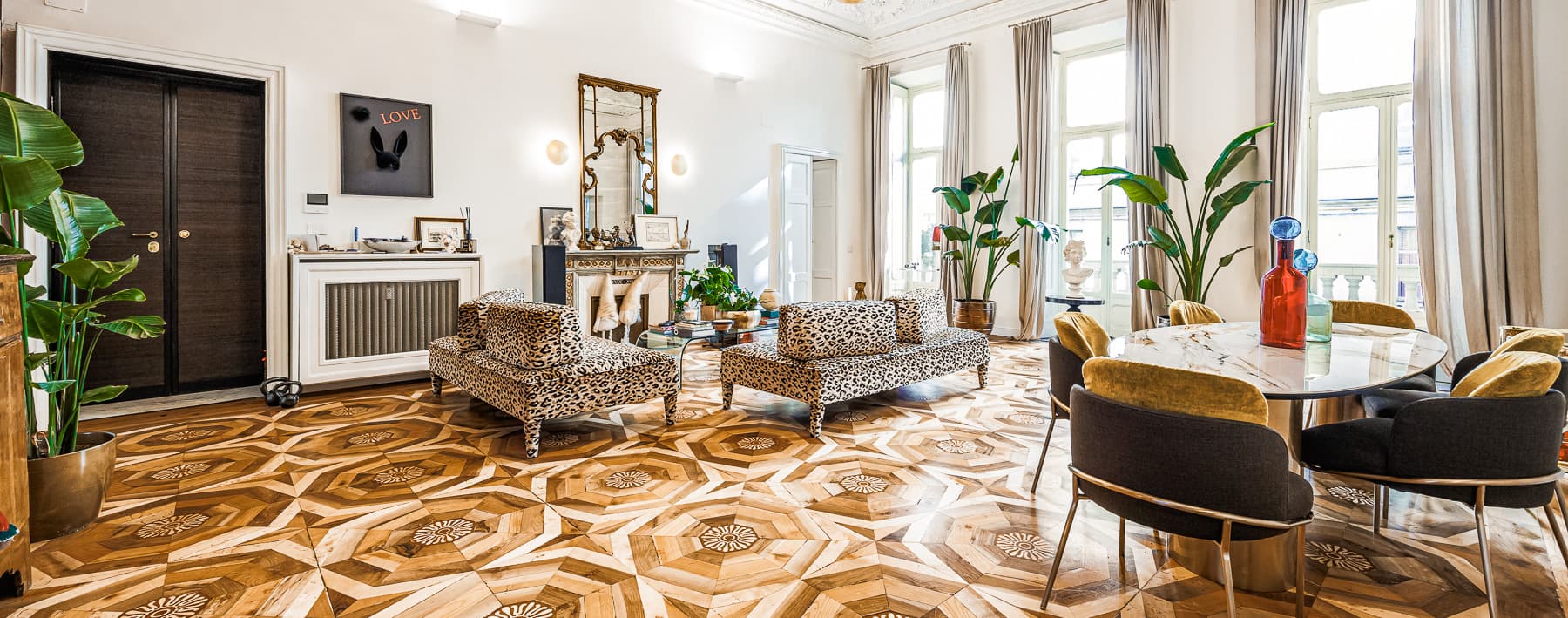 Appartamento storico con terrazzo nel cuore di Torino
